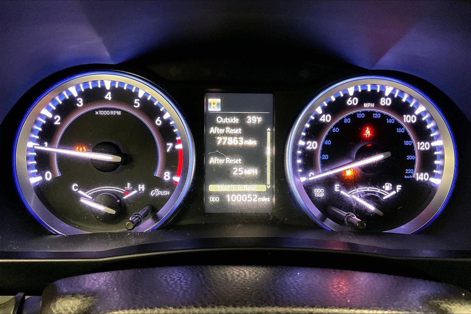 Used 2019 Toyota Highlander XLE image 19