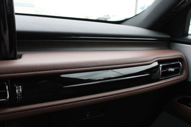 New 2026 Lincoln Aviator Reserve AWD/4WD image 47