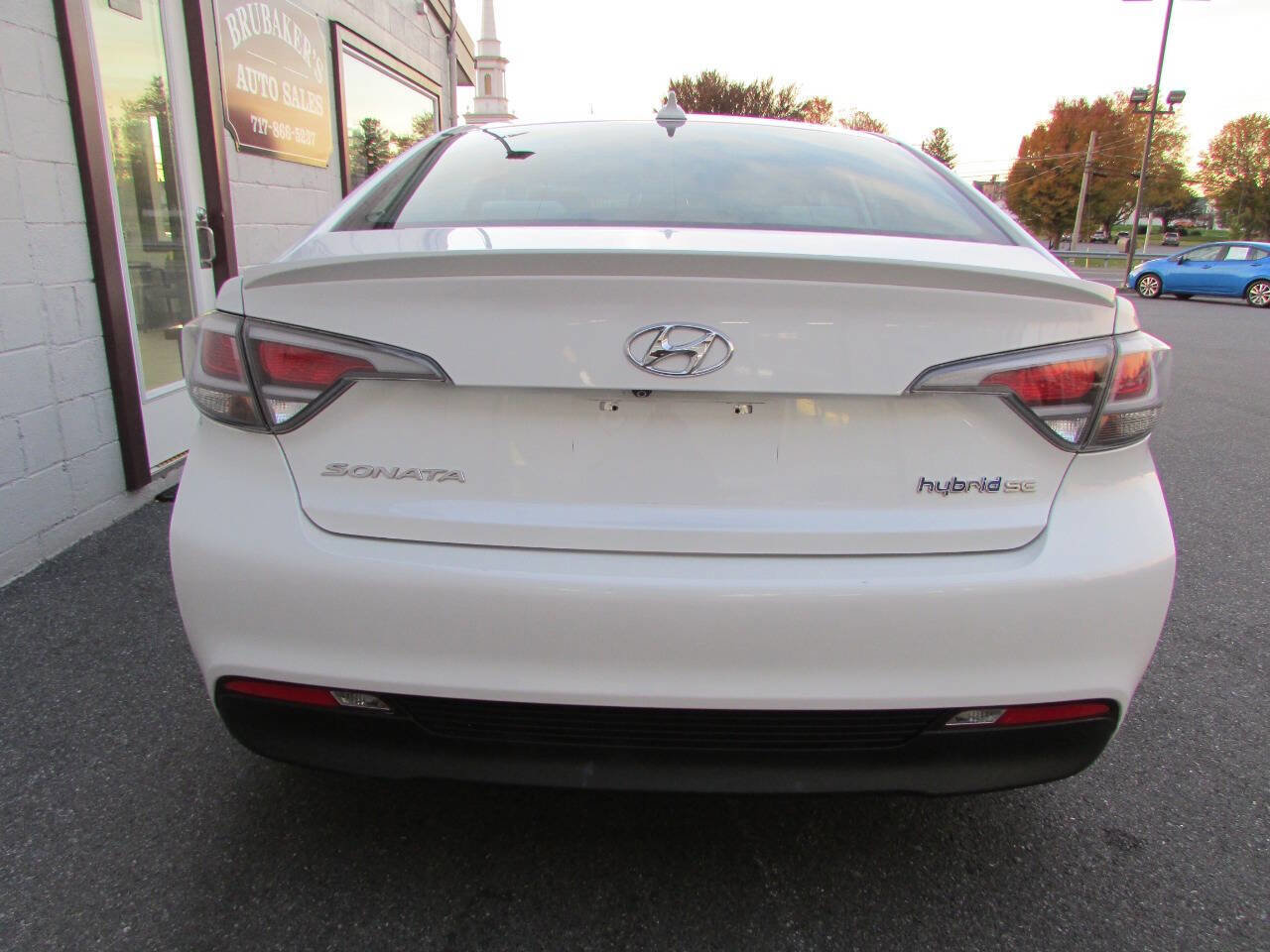 Used 2016 Hyundai Sonata SE image 3