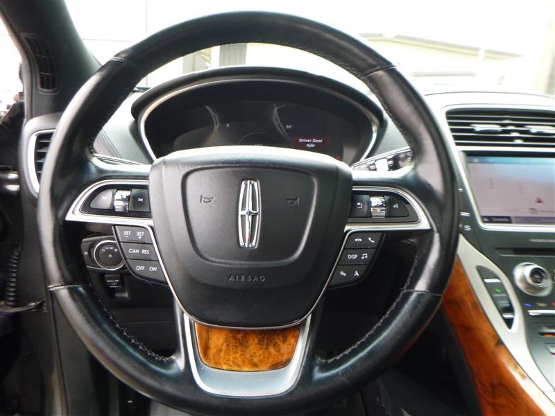 Used 2019 Lincoln Nautilus Select AWD/4WD image 11