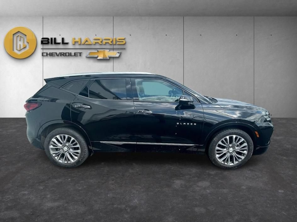 Used 2020 Chevrolet Blazer Premier w/ Driver Confidence II Package AWD/4WD image 9
