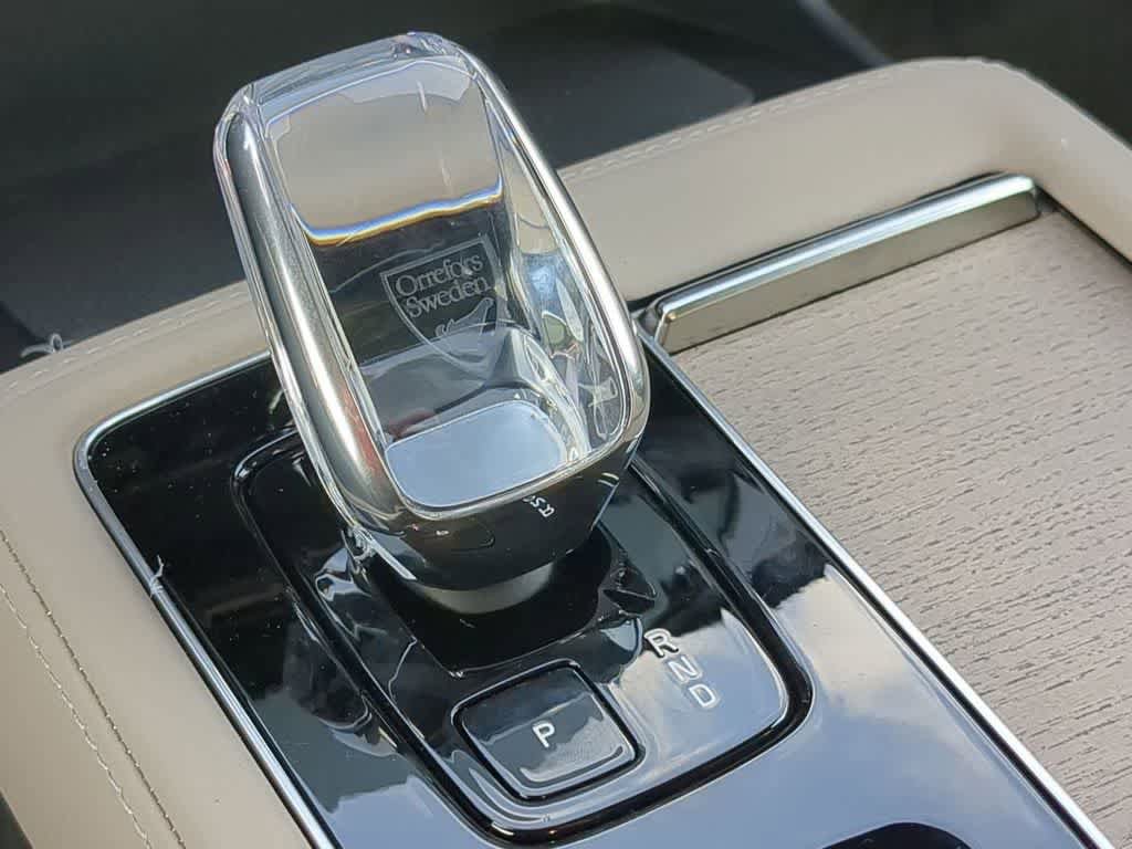 New 2026 Volvo XC90 B5 Core w/ Protection Package Premier AWD/4WD image 29