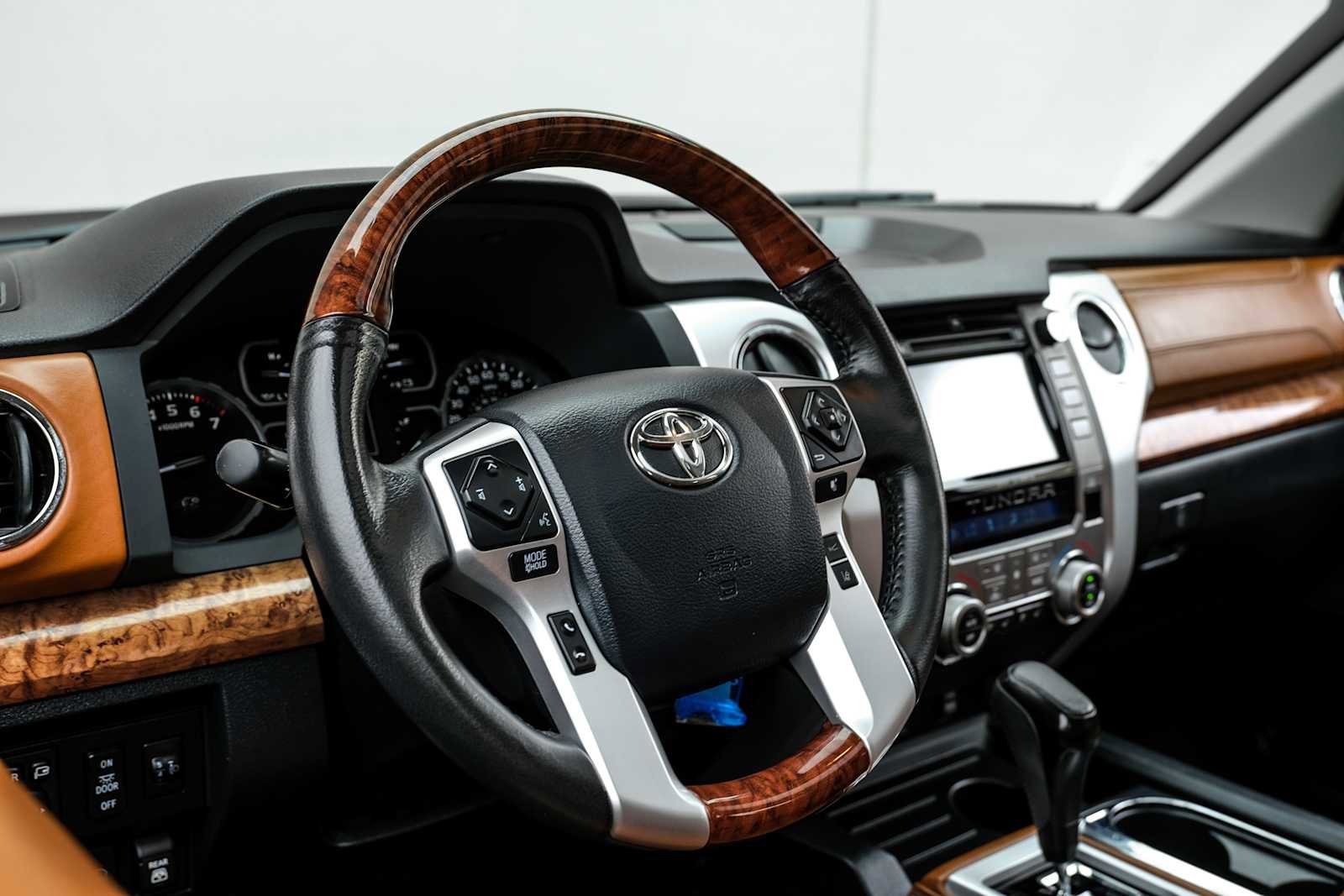 Used 2019 Toyota Tundra 1794 Edition AWD/4WD image 18