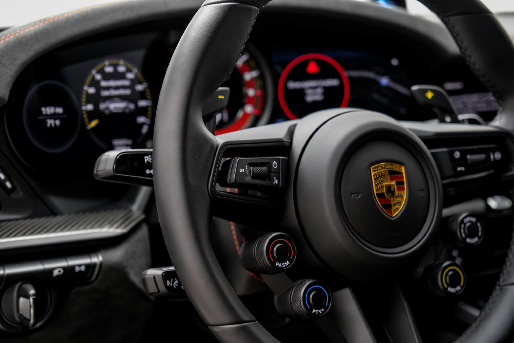 Used 2025 Porsche 911 GT3 RS RWD image 18