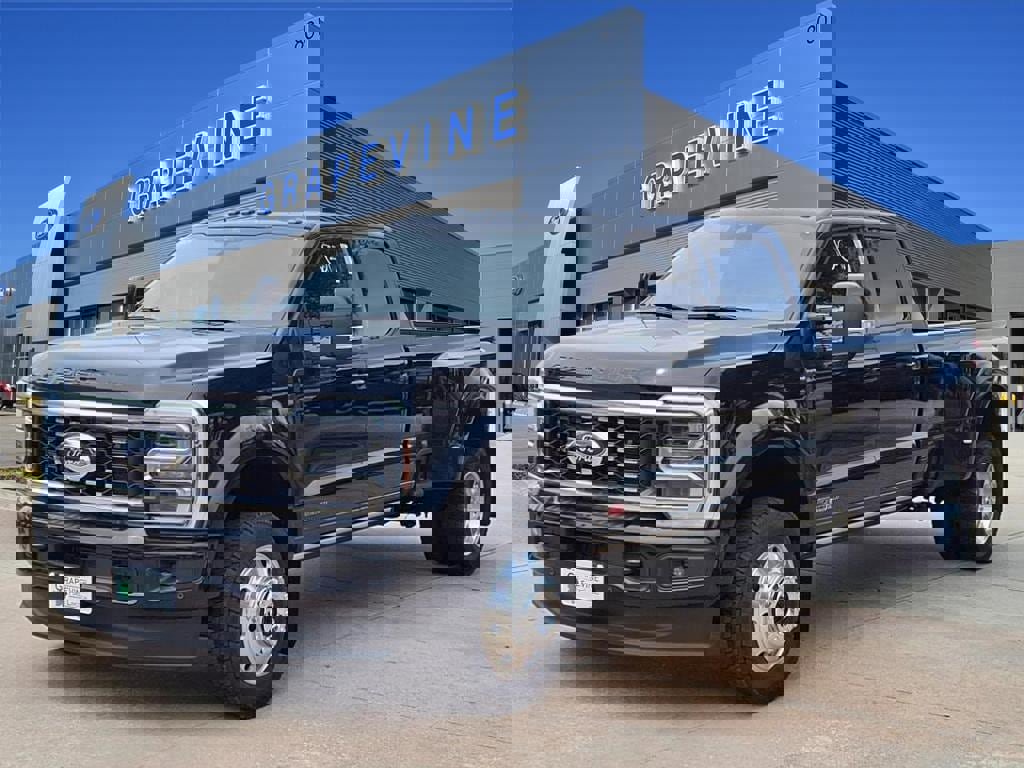 New 2025 Ford F450 Platinum w/ FX4 Off-Road Package