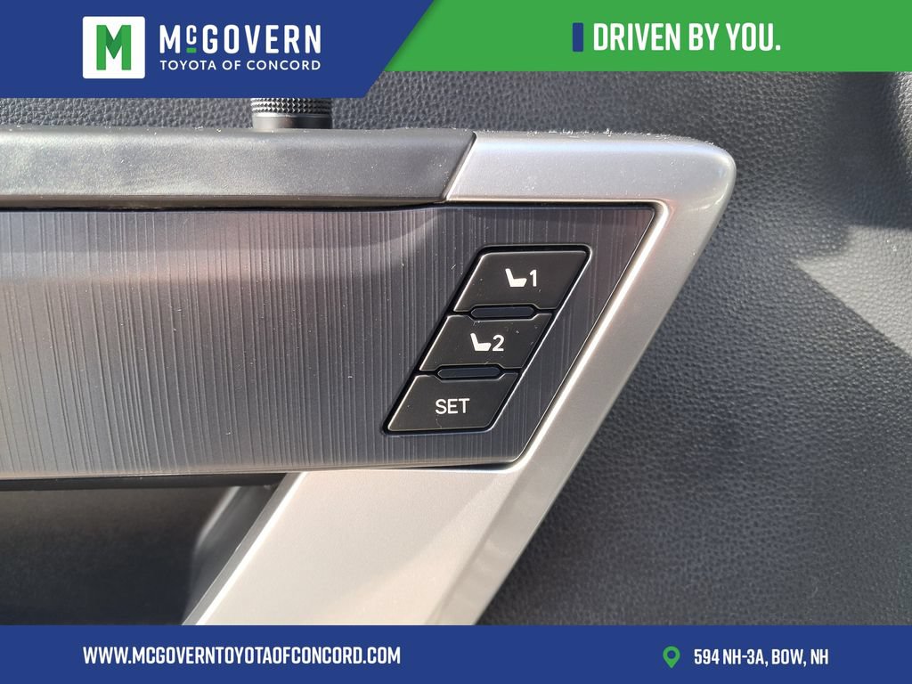 Used 2024 Toyota Tundra Platinum AWD/4WD image 11