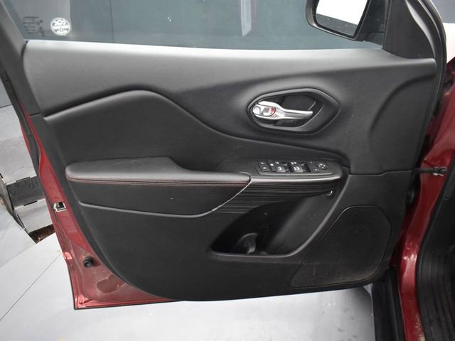 Used 2014 Jeep Cherokee Trailhawk w/ Leather Interior Group image 12