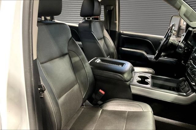 Used 2018 Chevrolet Silverado 2500 LTZ w/ Custom Sport Edition AWD/4WD image 28