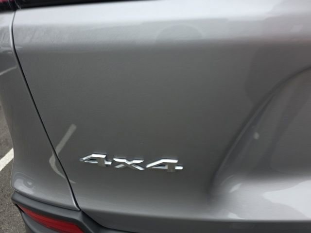 Used 2021 Jeep Cherokee Latitude Lux w/ Comfort/Convenience Group image 10