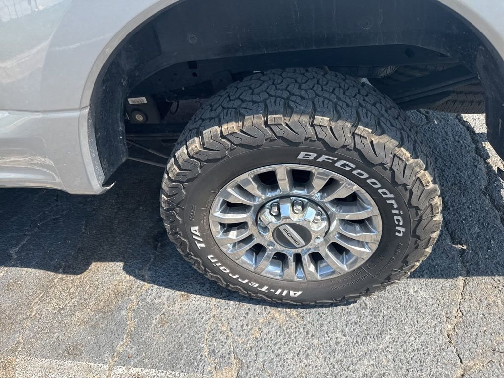 Used 2020 Ford F250 XLT w/ XLT Premium Package image 18