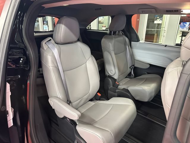 Certified 2025 Toyota Sienna XLE w/ XLE Plus Package AWD/4WD image 13
