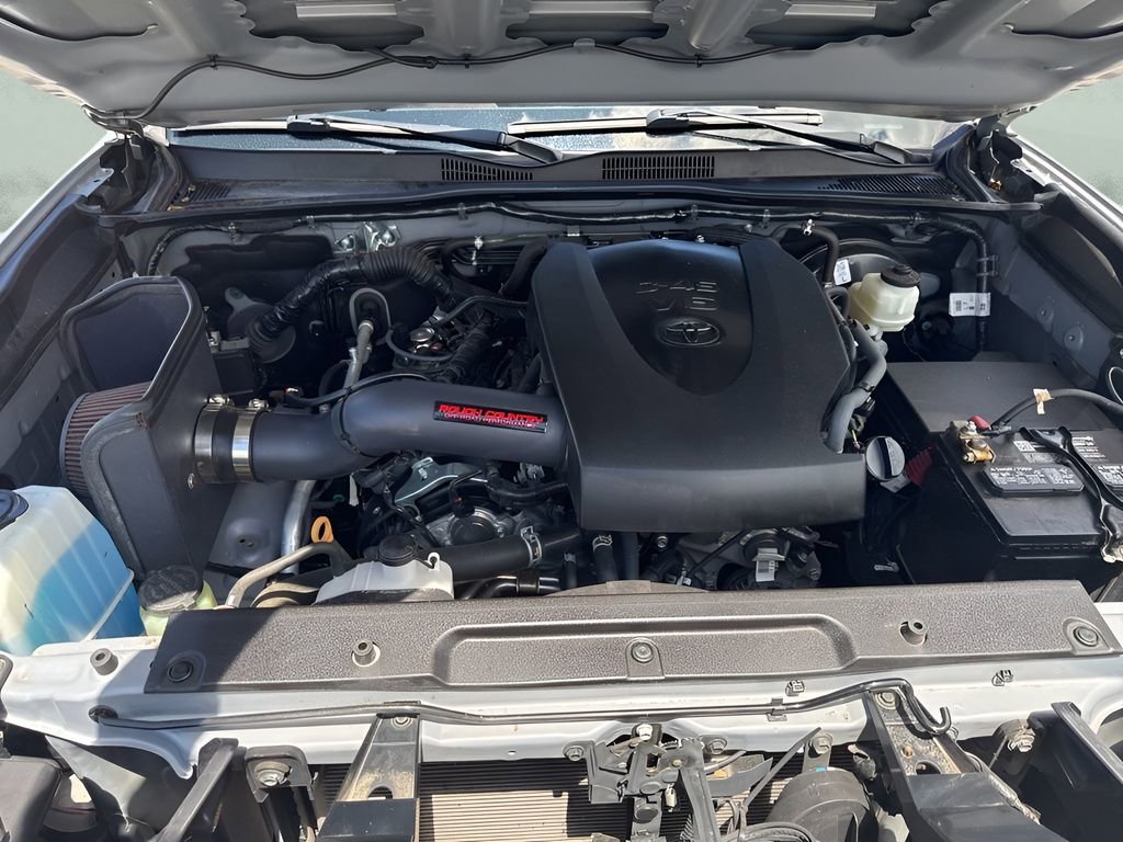 Used 2021 Toyota Tacoma TRD Sport AWD/4WD image 27