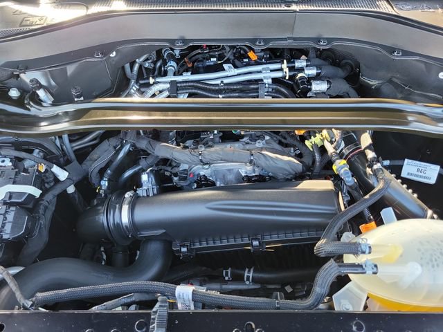 Certified 2025 Ford Explorer Platinum AWD/4WD image 30