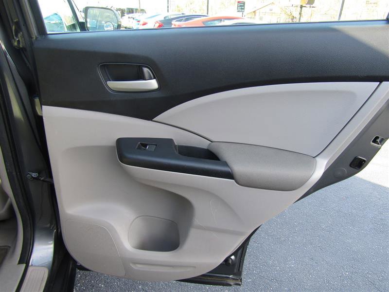 Used 2013 Honda CR-V LX image 32