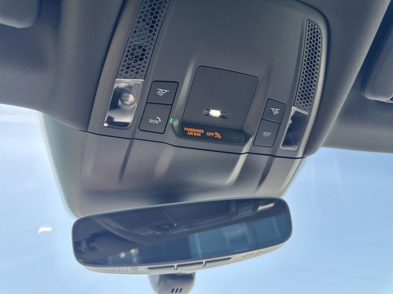 New 2025 Porsche Taycan 4S image 31