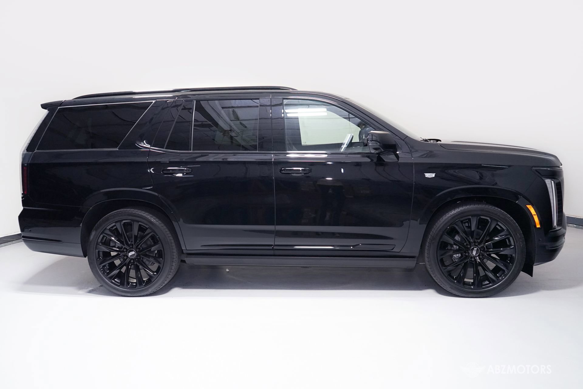 Used 2026 Cadillac Escalade Platinum Sport image 4