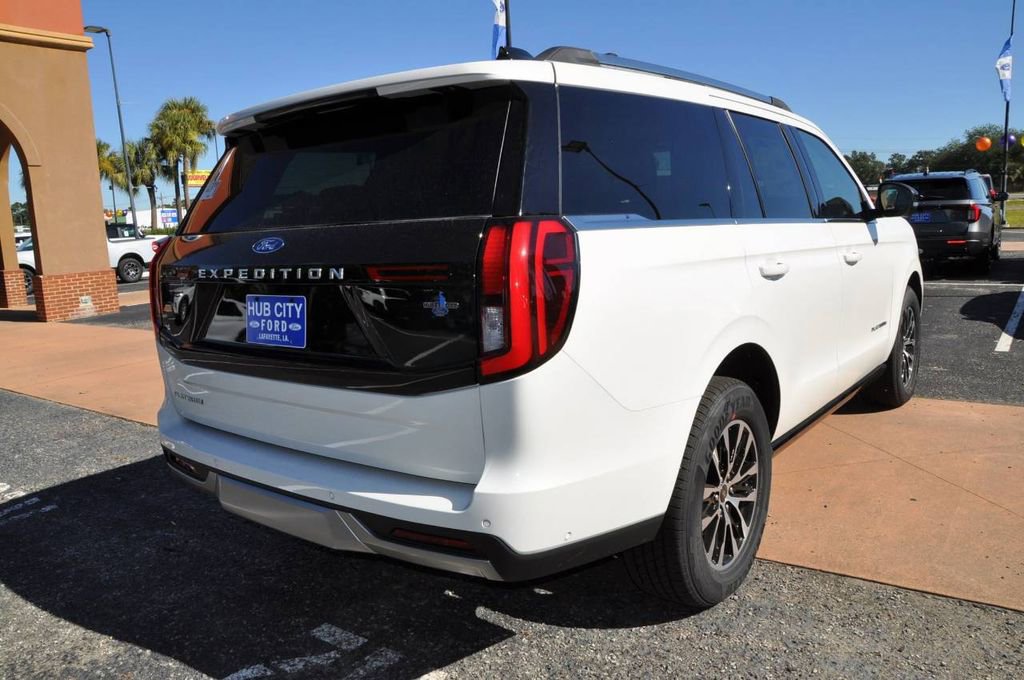 New 2025 Ford Expedition Platinum image 5