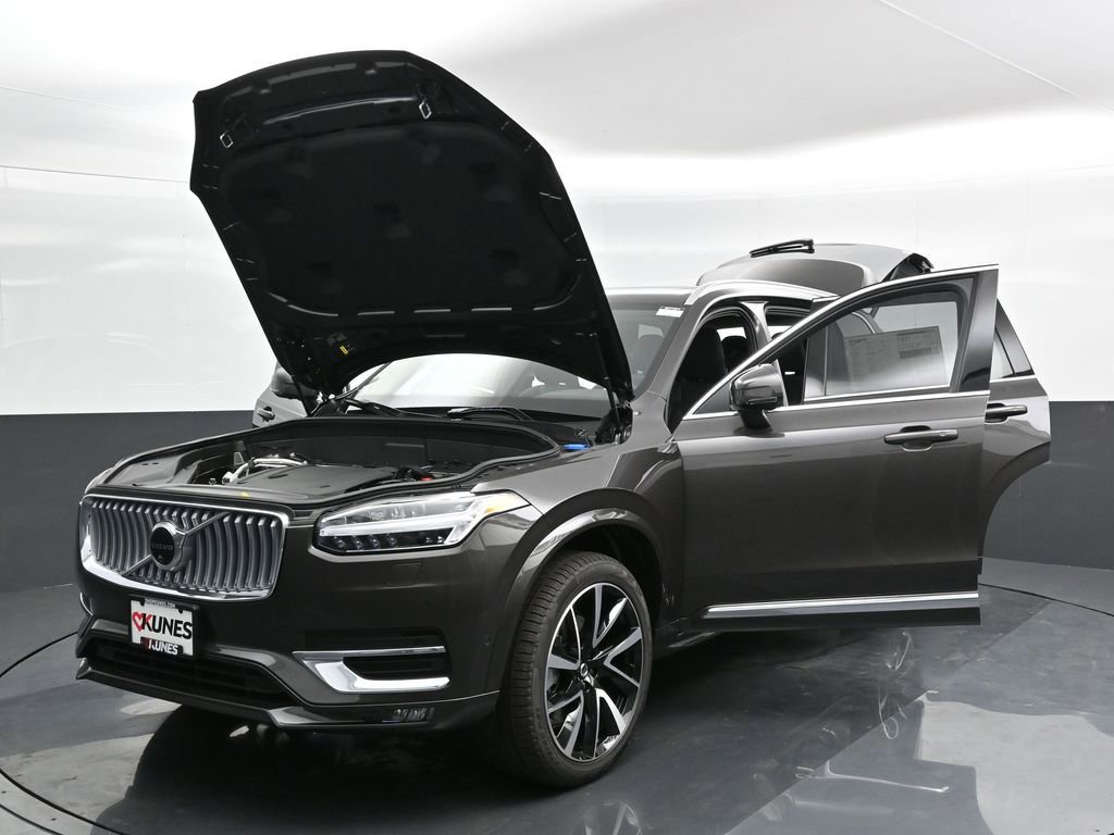 New 2025 Volvo XC90 B6 Plus w/ Protection Package Premier image 49