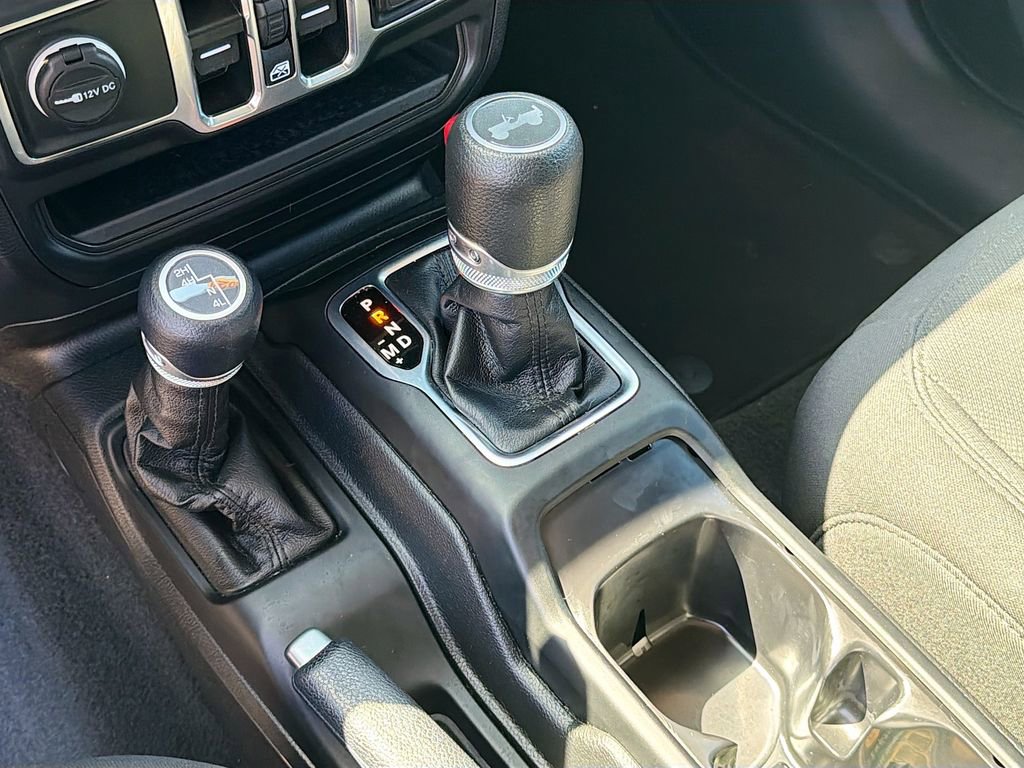 Used 2023 Jeep Wrangler Sport S image 26