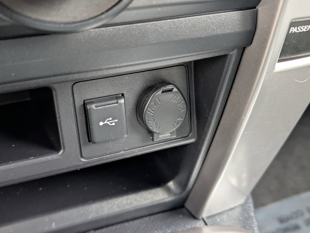 Used 2022 Toyota 4Runner SR5 AWD/4WD image 26