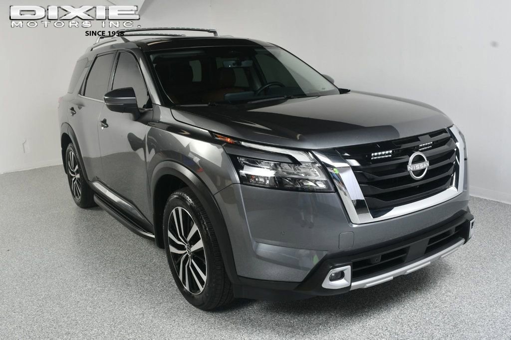 Used 2024 Nissan Pathfinder Platinum