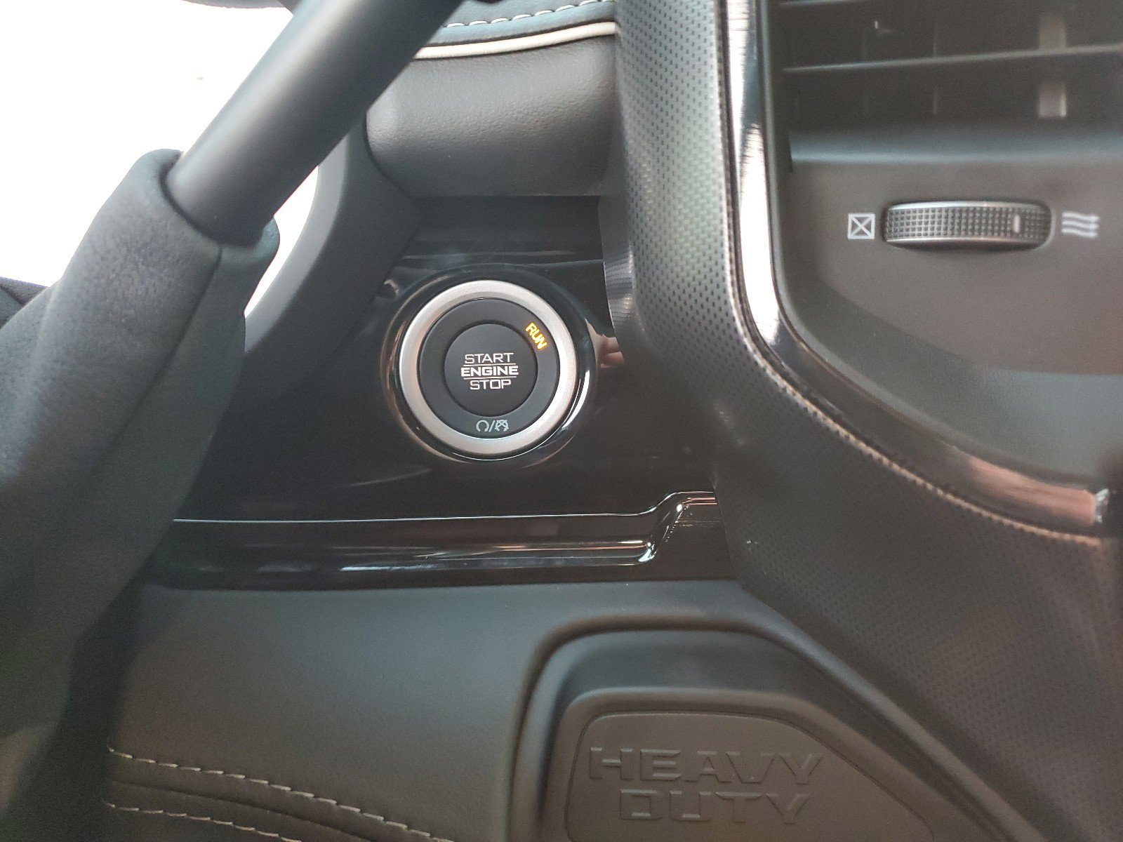 New 2026 RAM 3500 Limited image 24