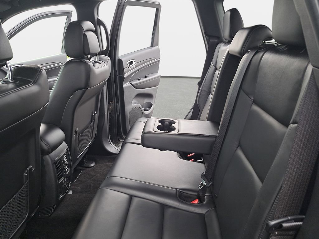 Used 2022 Jeep Grand Cherokee Limited AWD/4WD image 16
