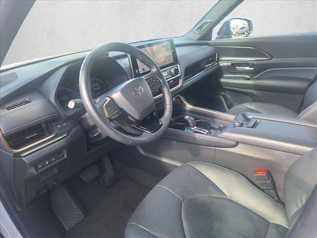 Certified 2025 Toyota Grand Highlander AWD Hybrid image 9