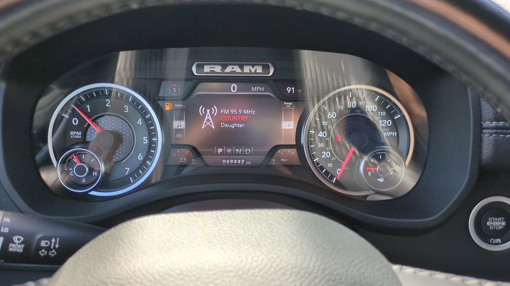 Used 2024 RAM 1500 Laramie image 21