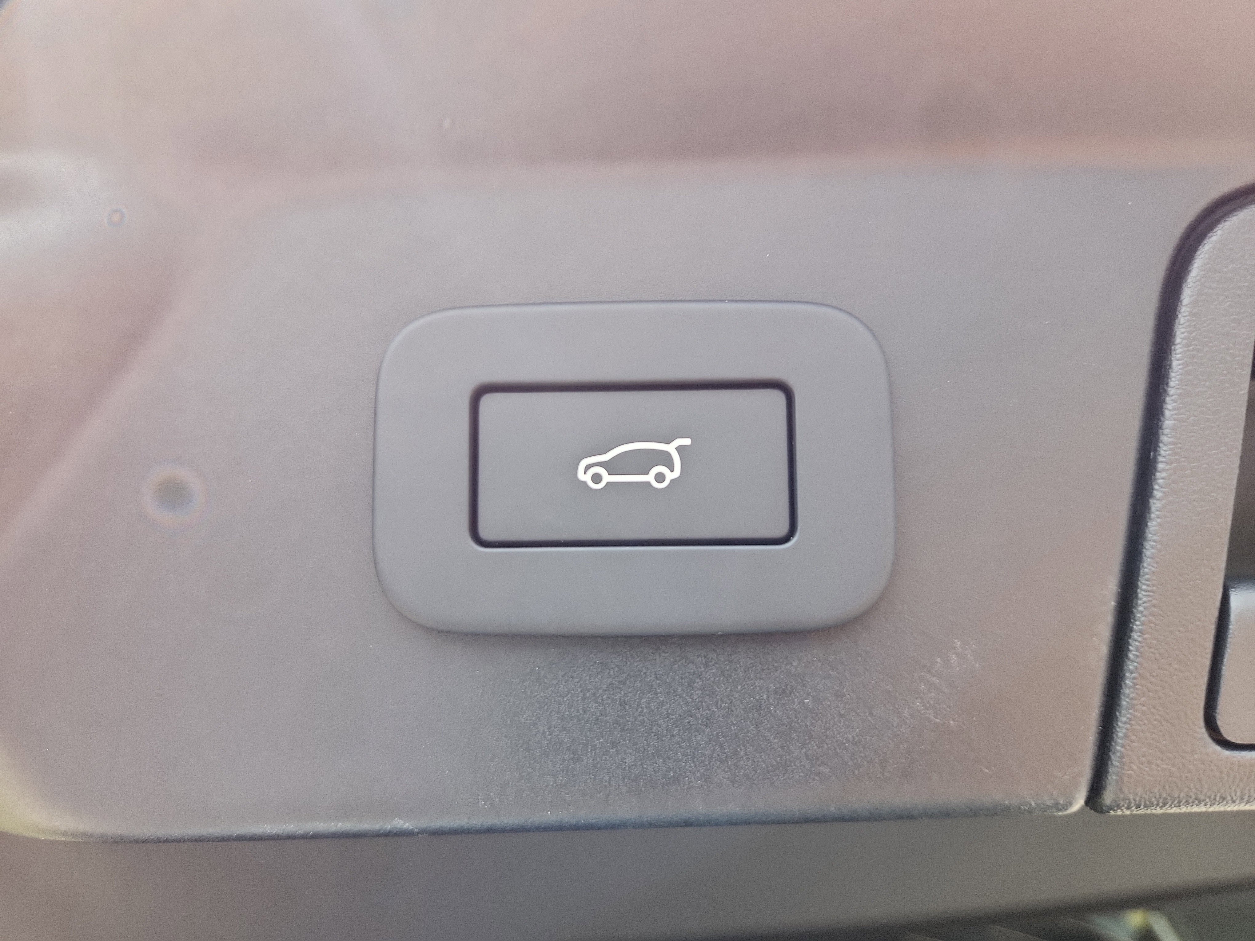 Used 2026 Land Rover Range Rover Velar S image 14