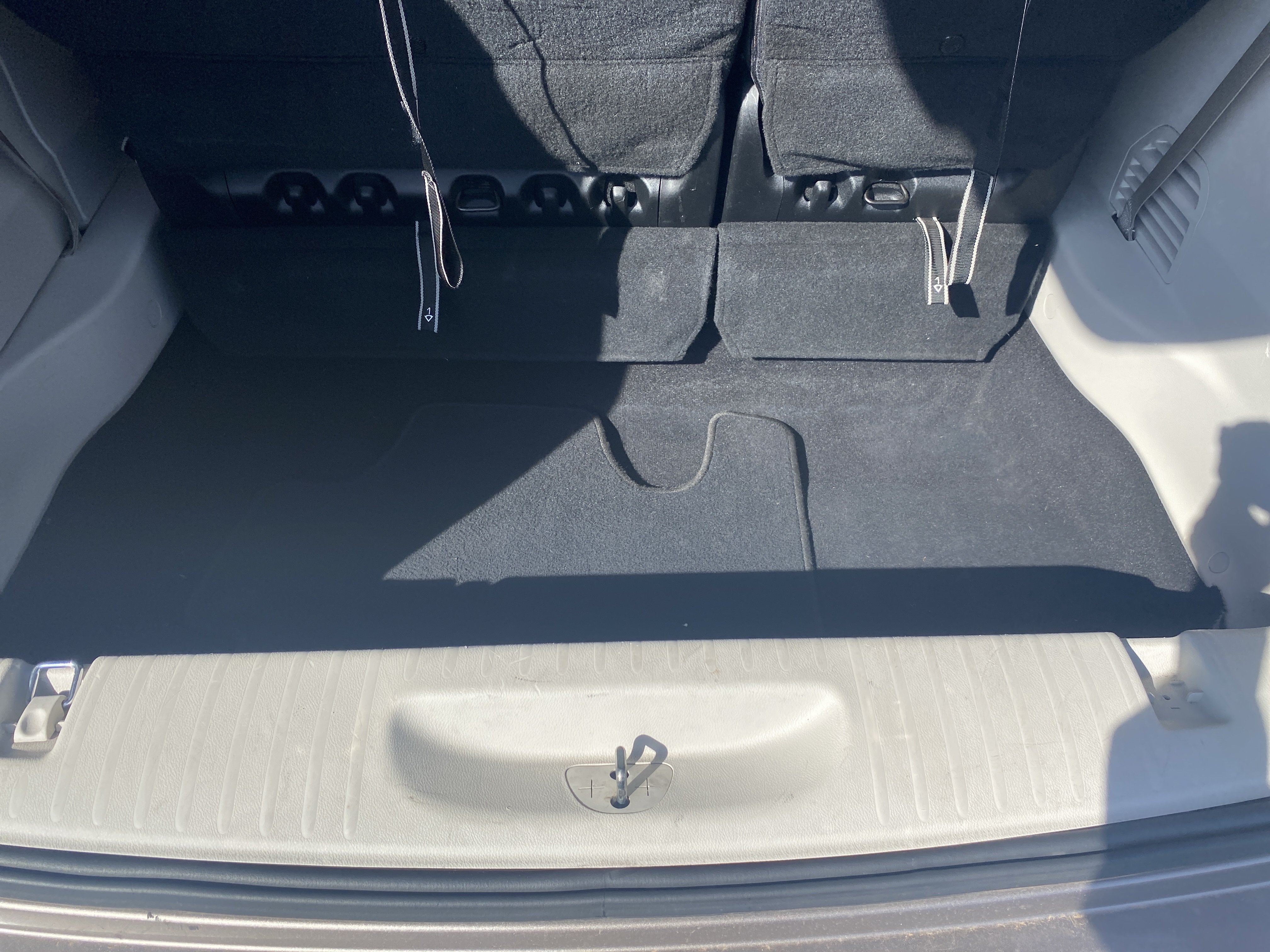 Used 2018 Chrysler Pacifica LX w/ Tire & Wheel Group FWD image 20