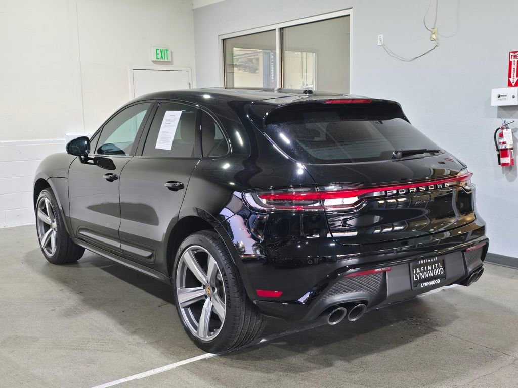 Used 2024 Porsche Macan image 6