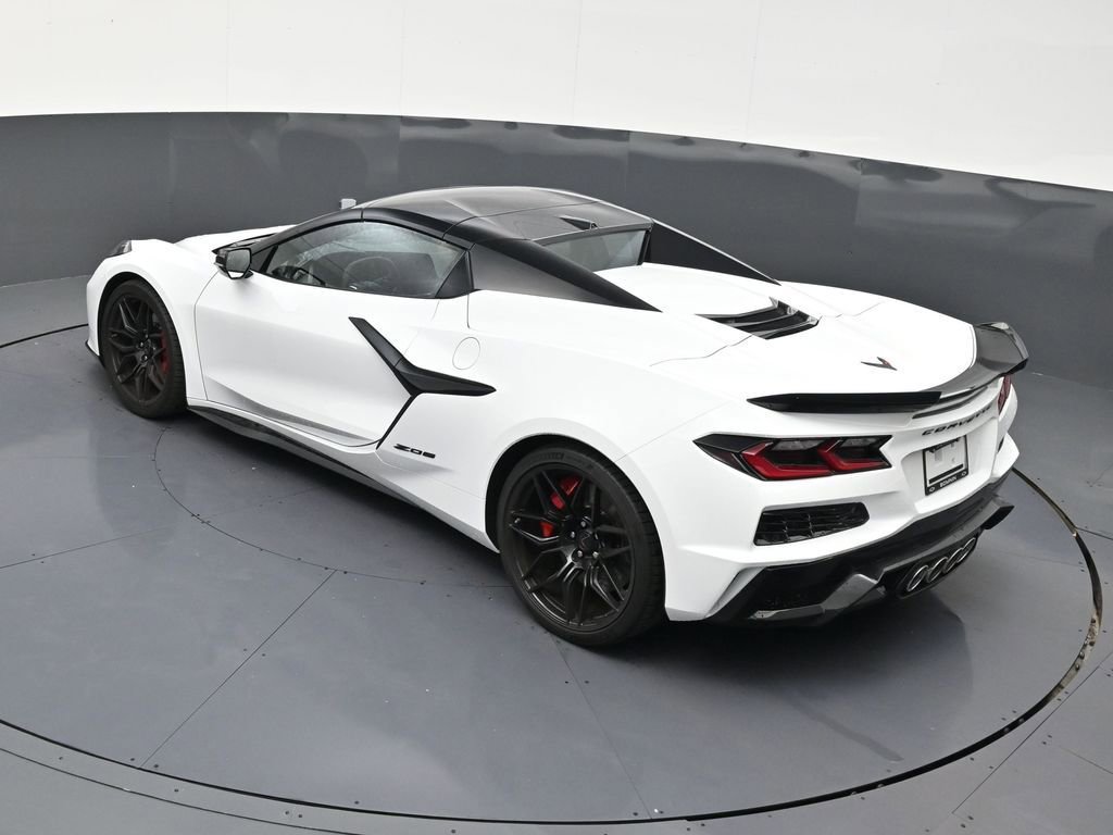 Used 2026 Chevrolet Corvette Z06 RWD image 14