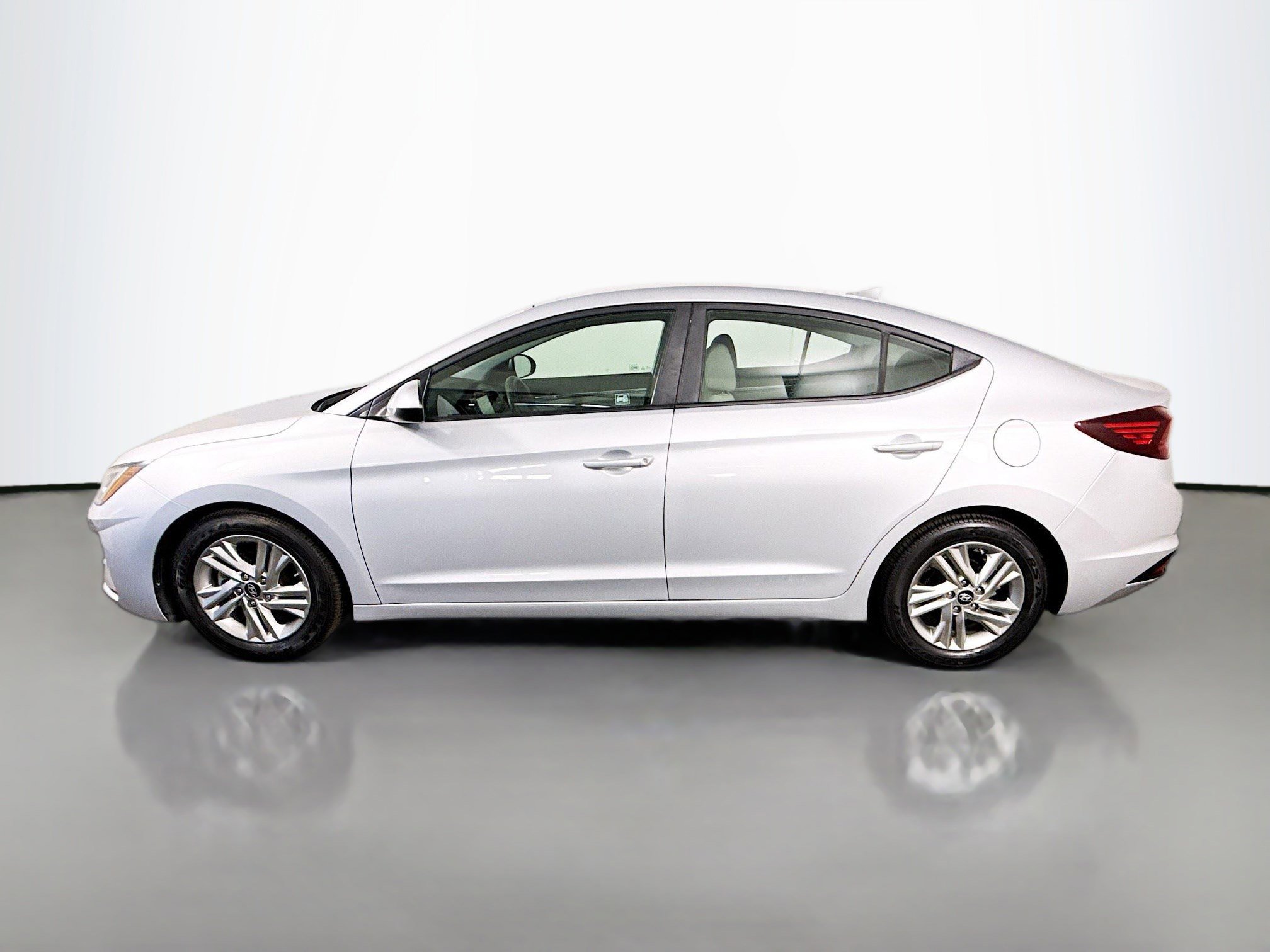 Used 2019 Hyundai Elantra SEL image 6