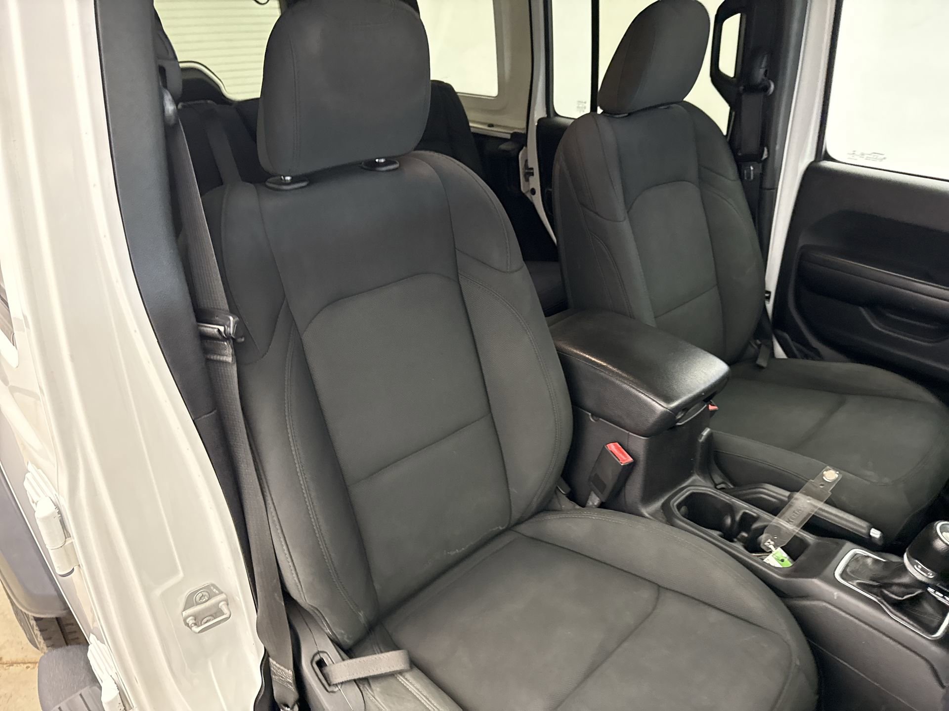 Used 2020 Jeep Wrangler Unlimited Sport S AWD/4WD image 19