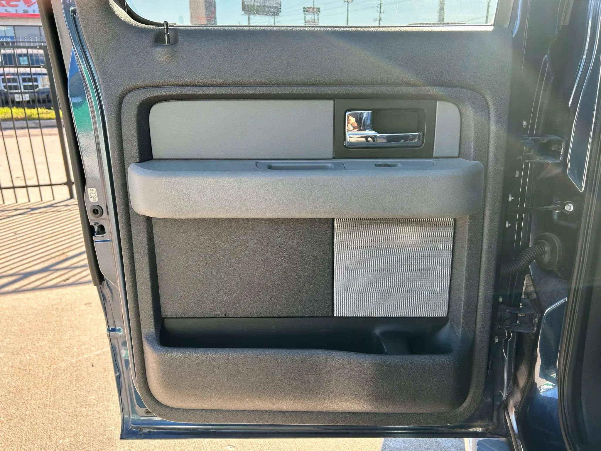 Used 2013 Ford F150 XLT w/ Luxury Equipment Group image 18