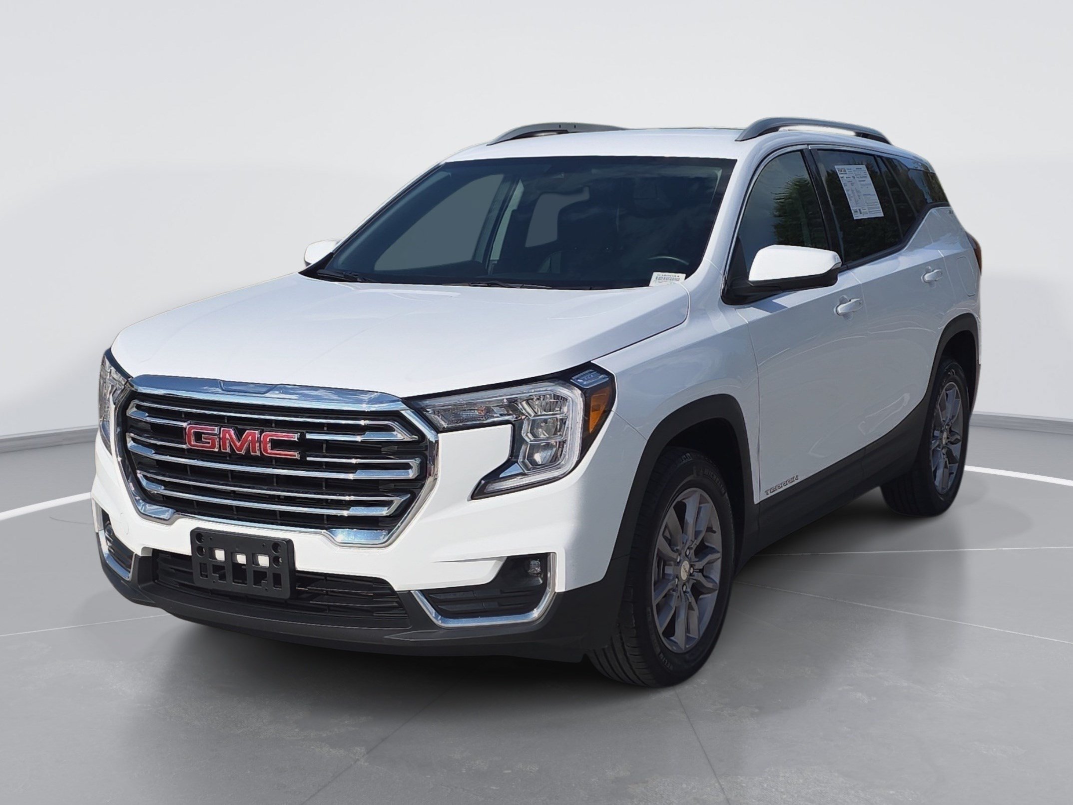 Used 2024 GMC Terrain SLT AWD/4WD image 7