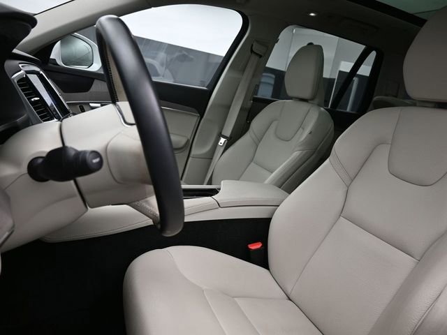 Used 2023 Volvo XC90 B6 Plus w/ Protection Package Premier AWD/4WD image 10