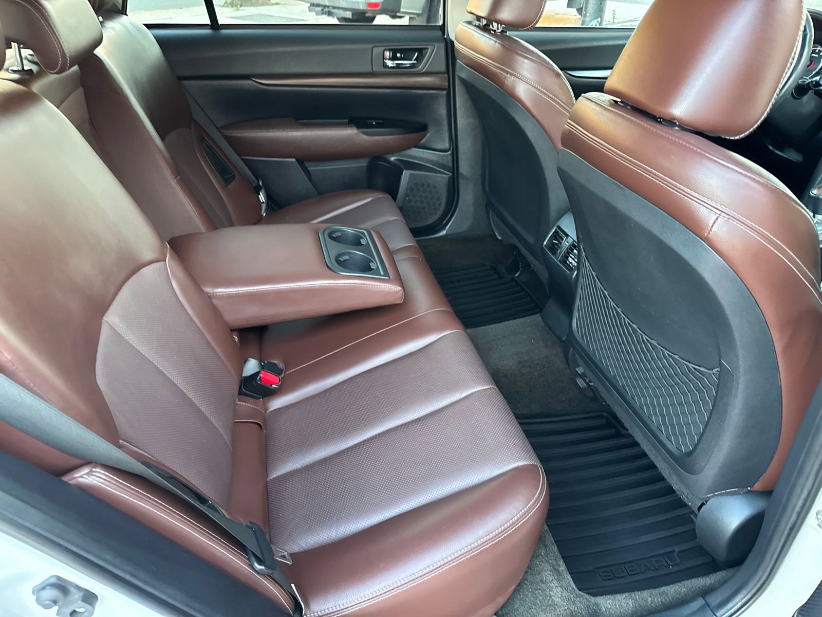 Used 2013 Subaru Outback 3.6R Limited image 11