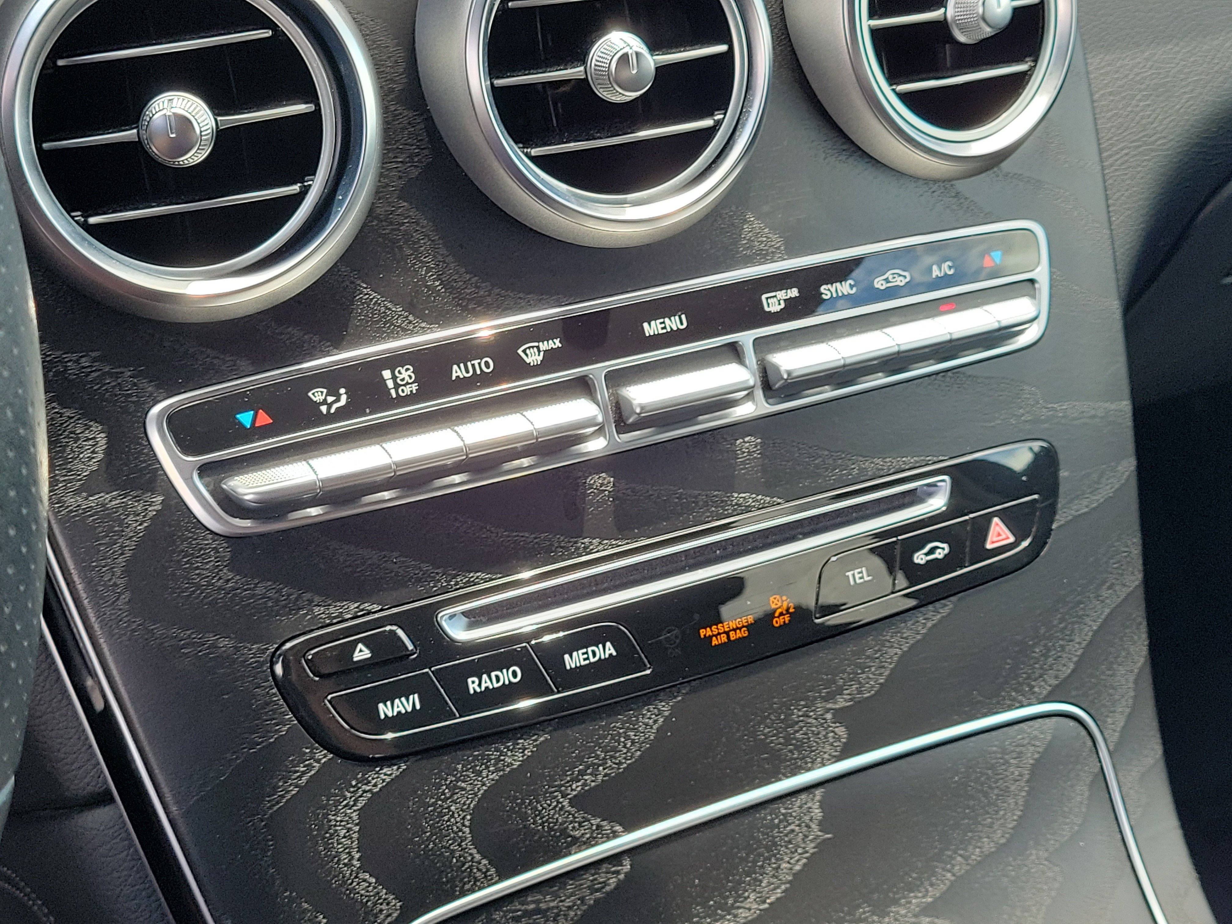 Used 2018 Mercedes-Benz GLC 300 image 25