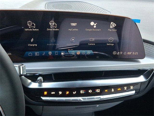 New 2026 Cadillac Lyriq Luxury image 13