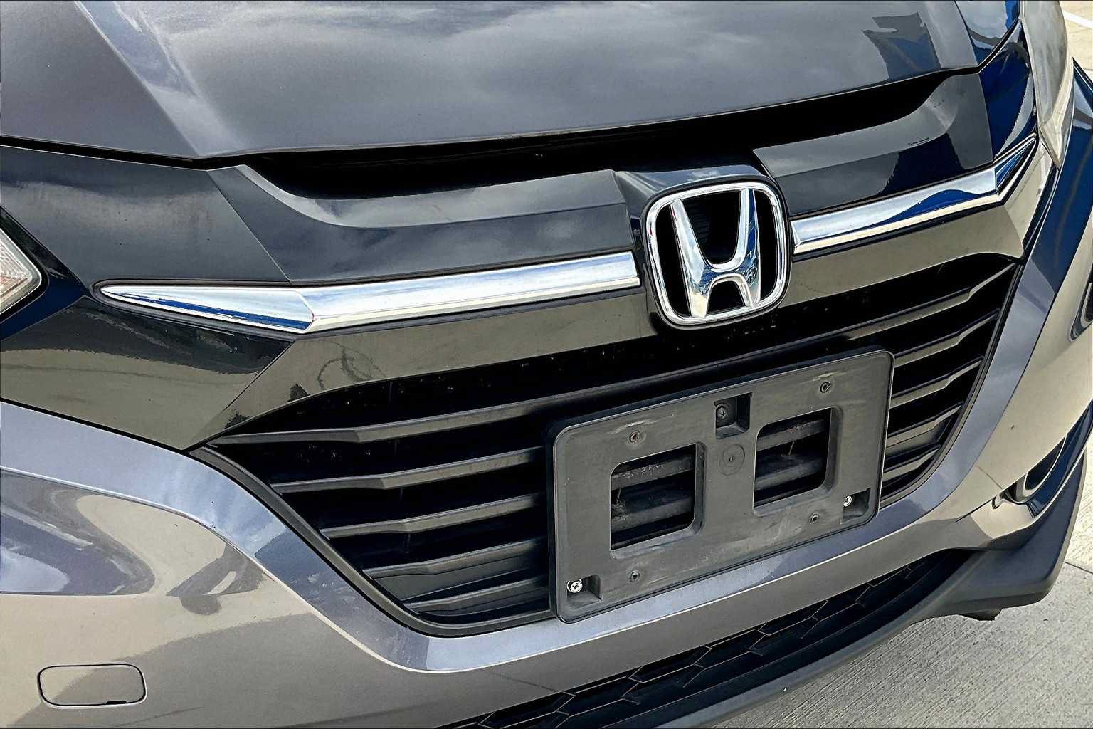 Used 2017 Honda HR-V EX image 30