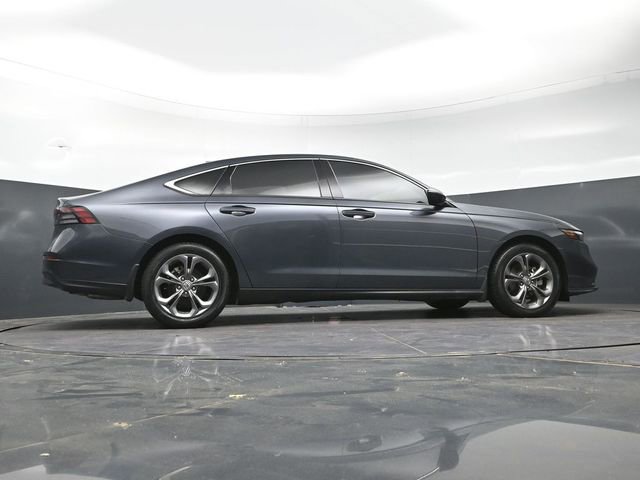 Used 2023 Honda Accord EX image 35