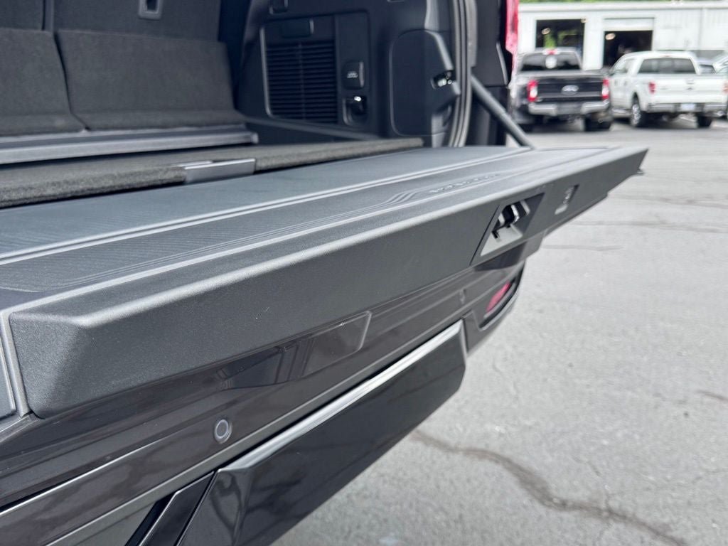 New 2027 Ford Expedition Platinum w/ Stealth Performance Package AWD/4WD image 49