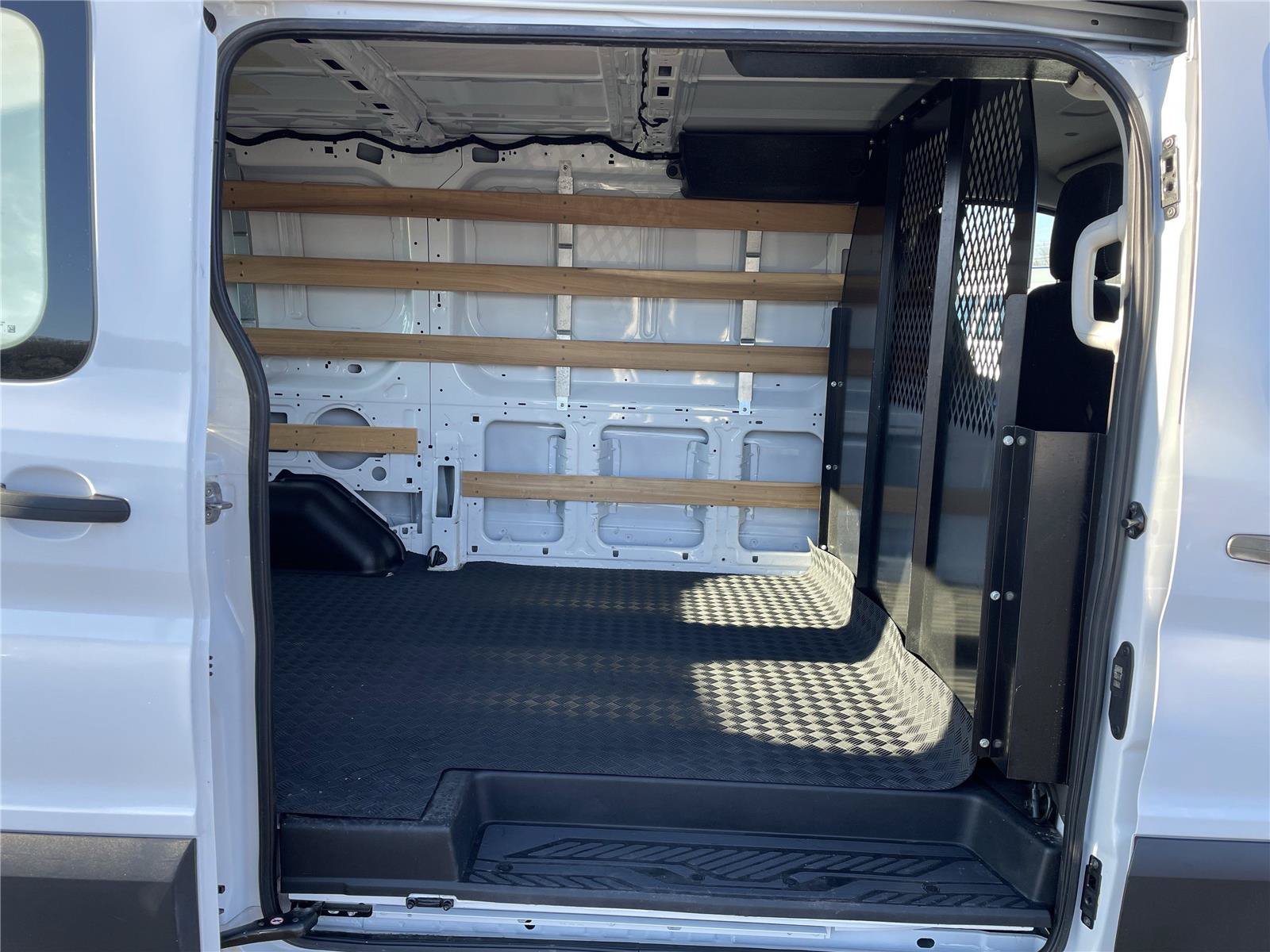 Used 2024 Ford Transit 250 Low Roof w/ Exterior Upgrade Package RWD image 10