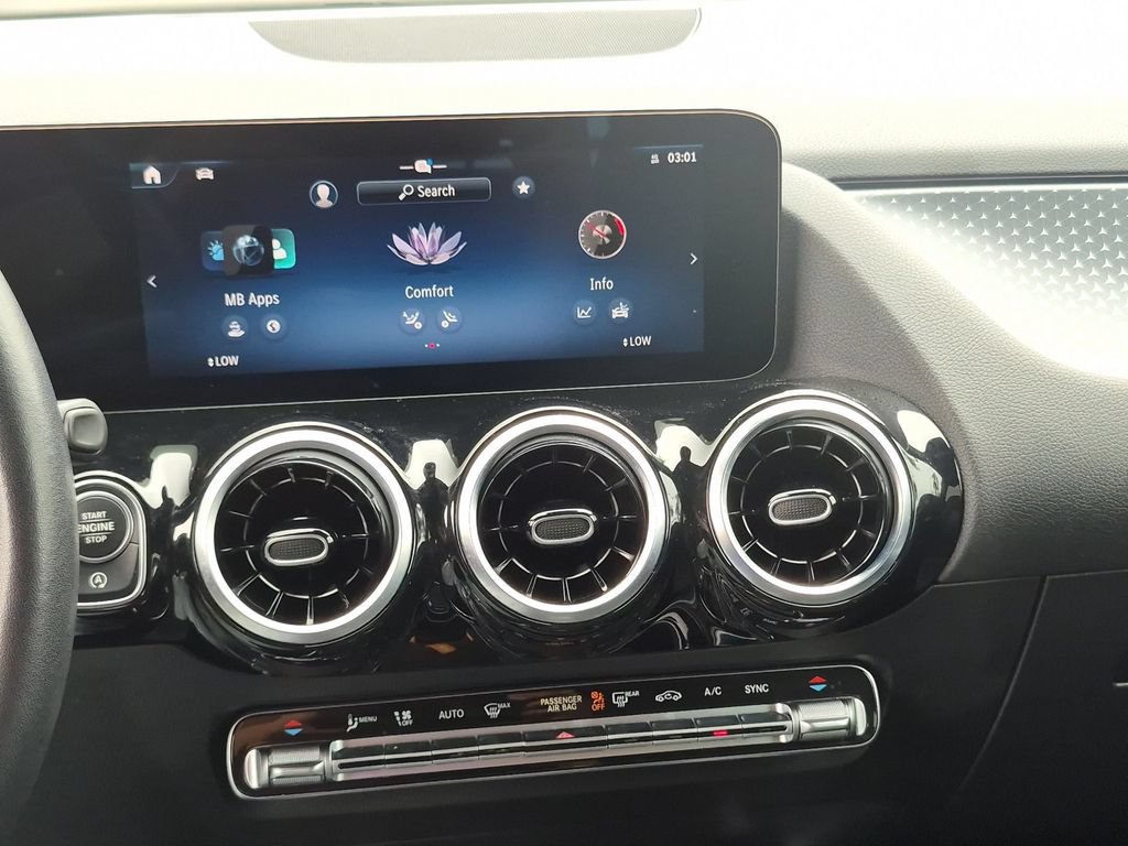 Used 2025 Mercedes-Benz GLA 250 image 19