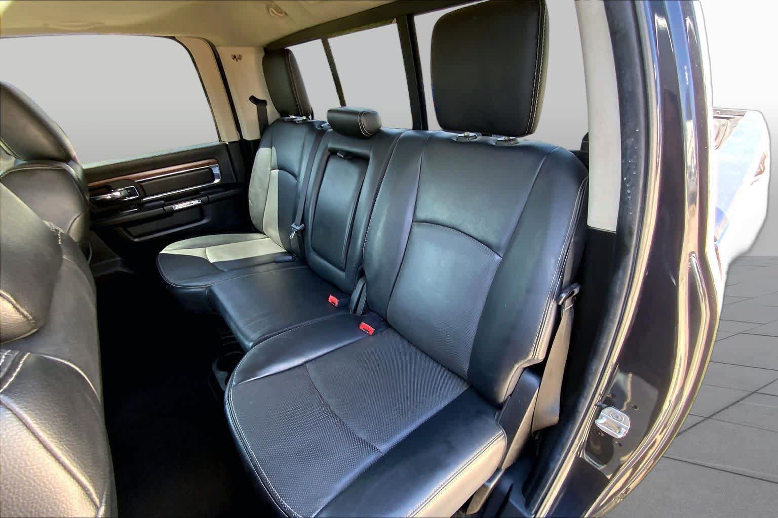 Used 2014 RAM 2500 Laramie w/ Convenience Group AWD/4WD image 21