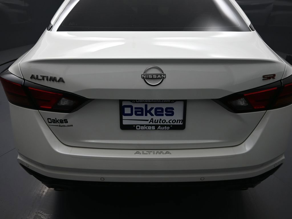 Used 2024 Nissan Altima 2.5 SR w/ SR Premium Package image 32
