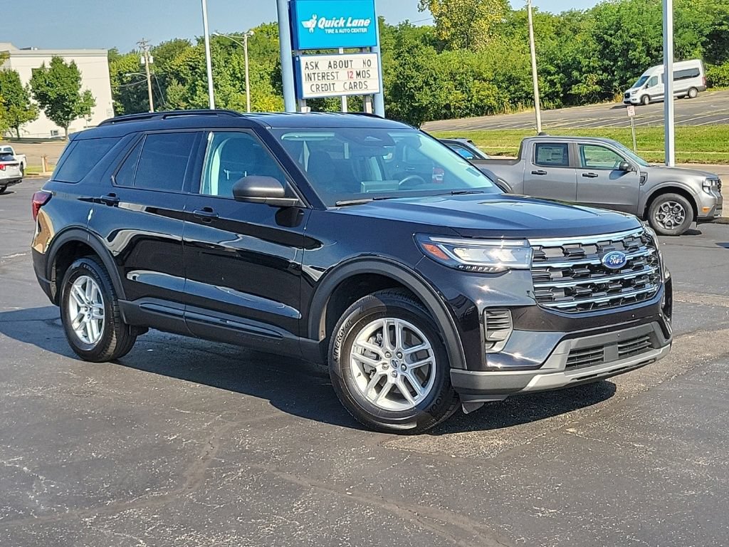 Used 2026 Ford Explorer Active AWD/4WD image 28