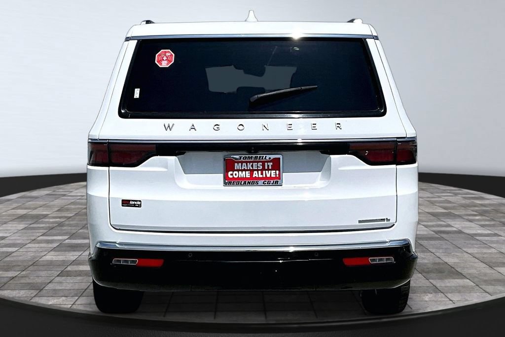 Used 2023 Jeep Wagoneer L Series II RWD image 24